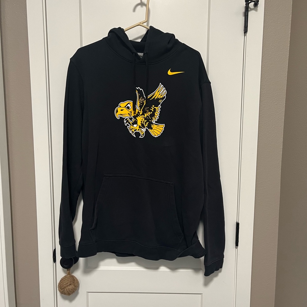 Nike Iowa Hawkeyes hoodie hooded sweatshirt herky XXL. Men’s sizing.